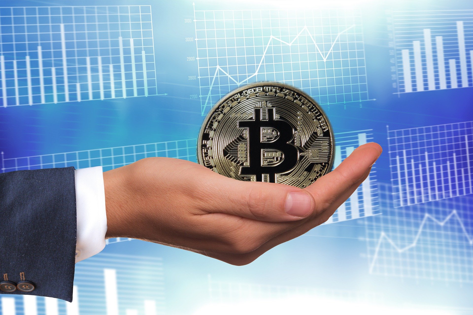 Bitcoin Price Analysis: Bitcoin is Struggling to get above $12,000